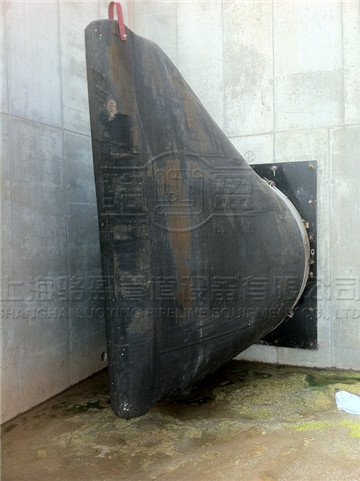 彎嘴<a href=http://www.hffbqu.cn/ target=_blank class=infotextkey><a href=http://www.hffbqu.cn target=_blank class=infotextkey>卡箍式鴨嘴閥</a></a>的特點