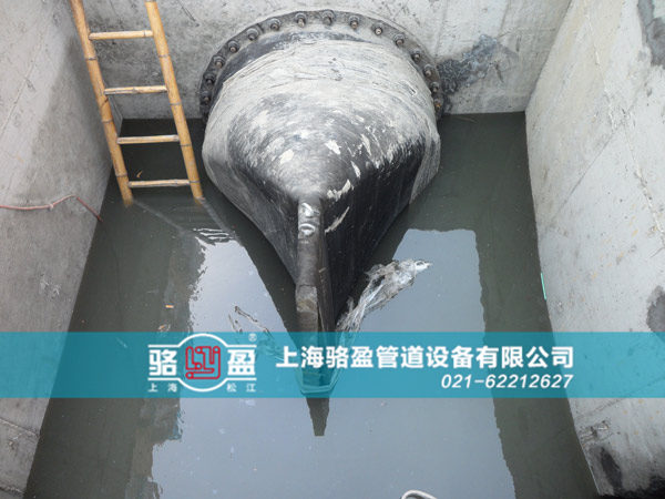 四川省自貢市富順縣法蘭式<a href=http://www.hffbqu.cn/ target=_blank class=infotextkey><a href=http://www.hffbqu.cn target=_blank class=infotextkey>鴨嘴閥</a></a>安裝現場